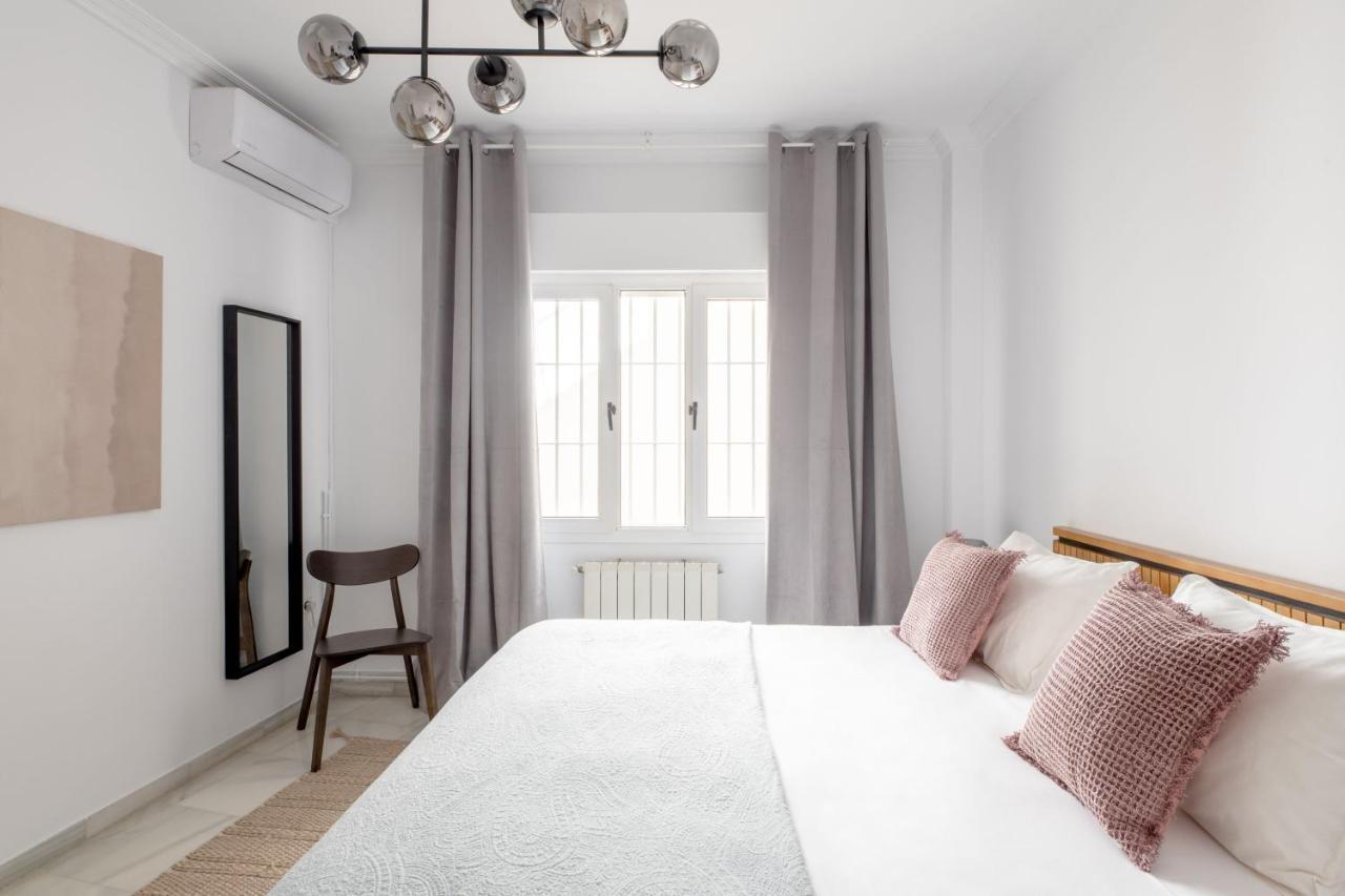 Suites Maestranza - Puerta Del Arenal By Magno Apartments Seville Luaran gambar
