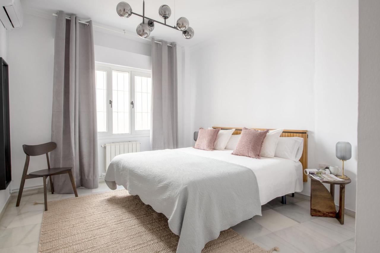 Suites Maestranza - Puerta Del Arenal By Magno Apartments Seville Luaran gambar